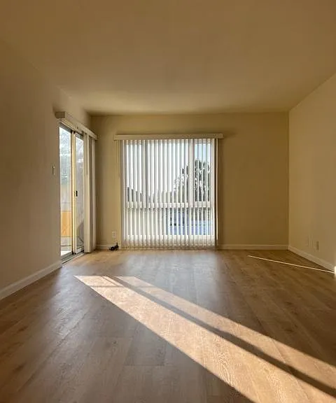 1306 Martin Luther King Jr Way #2F — Photo 3