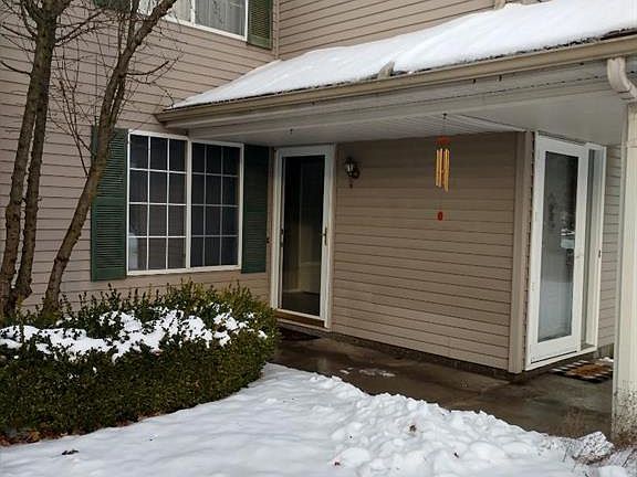 3rd image of 962 Saybrook Dr #5