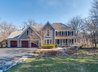 661 Saddle Rdg, Crystal Lake, IL 60012