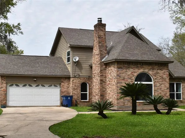 1382 County Road 687, Angleton, TX 77515