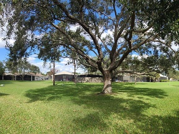 4th image of 15723 Woodgate Pl #15723