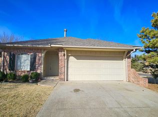 643 Sisken Ct, Edmond, OK 73003