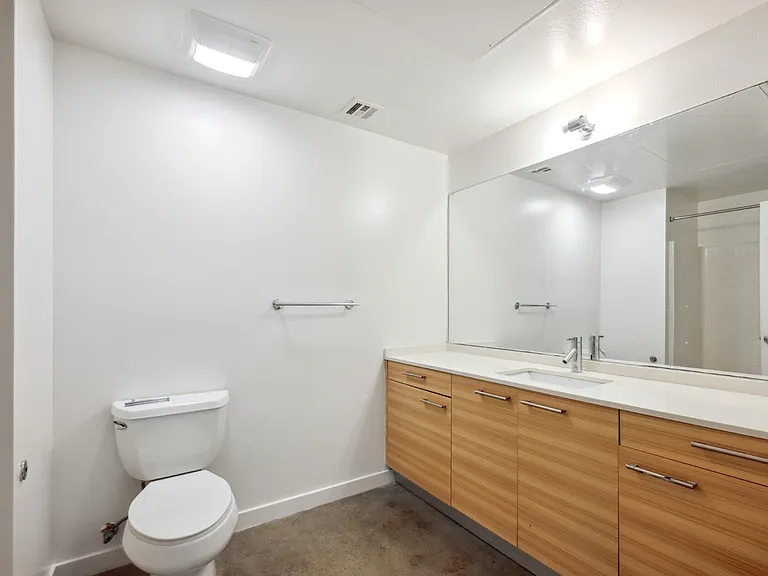 3993 Inglewood Blvd #6 — Photo 4