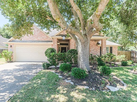 3rd image of 3819 Bailey Ln