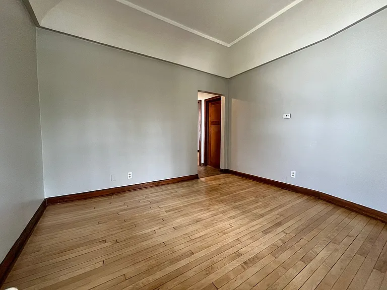 4575 S Packard Ave — Photo 20