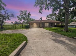6710 Rickey Rd, Kansas City, MO 64133
