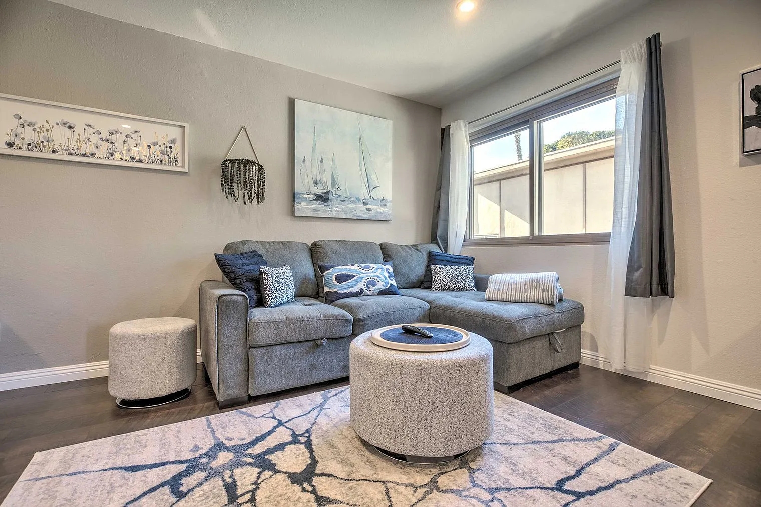 1 bed, 1.0 bath, 731 sqft, $3,290 — Photo 1