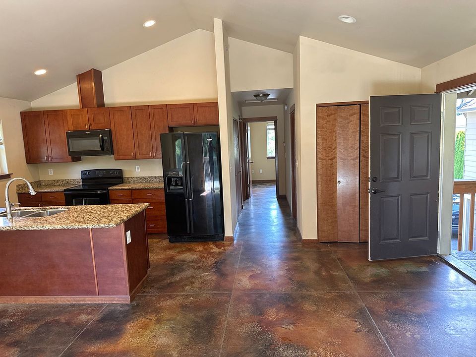 College Way 4 units 3310 E College Way Mount Vernon WA Zillow