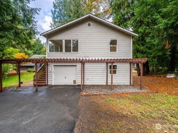 23726 35th Avenue W, Brier, WA 98036