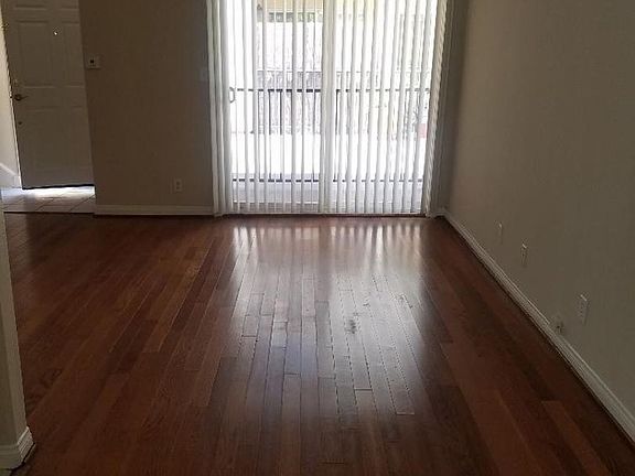 2nd image of 12847 Kling St #108