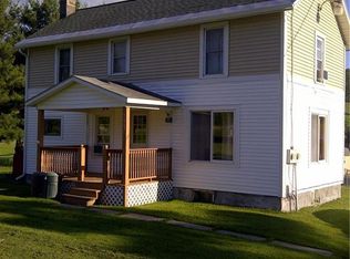 2062 Crumb Hill Rd, De Ruyter, NY 13052