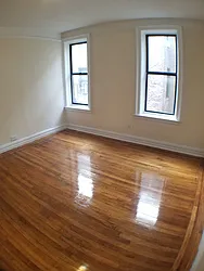 Rented by Roberto Guilbet, LREB