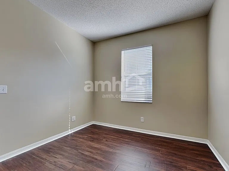 10430 Beneva Dr — Photo 14