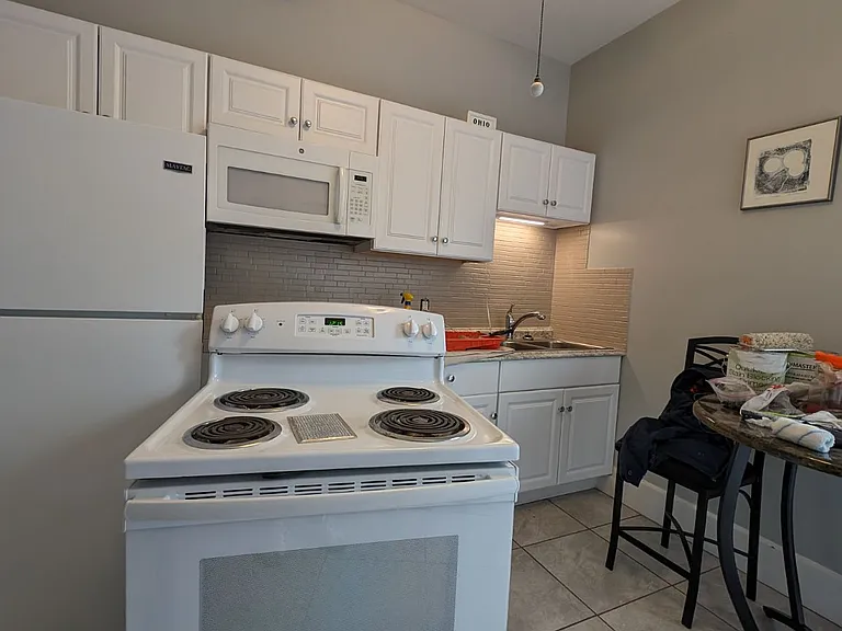 4414 Franklin Blvd #3 — Photo 7