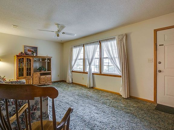 5th image of 198 Lou Ellen Dr