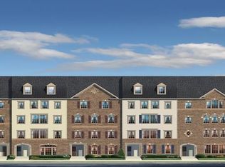 13717 Endeavour Dr, Herndon, VA 20171