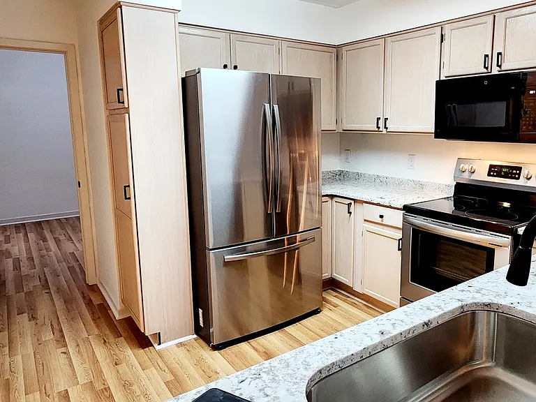 6015 Caddy Cir — Photo 5