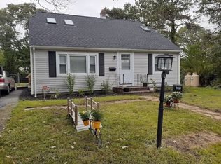 123 Homestead Ln, East Falmouth, MA 02536