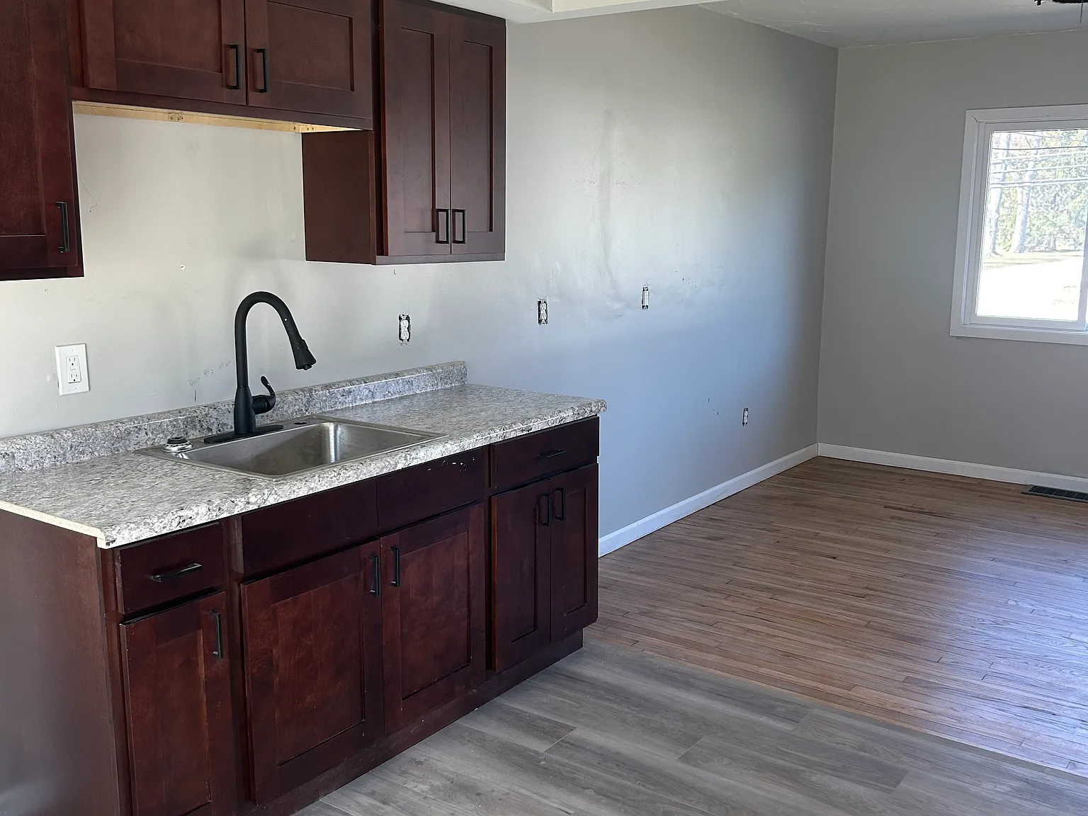 3 bed, 1132 sqft, $1,750 — Photo 3