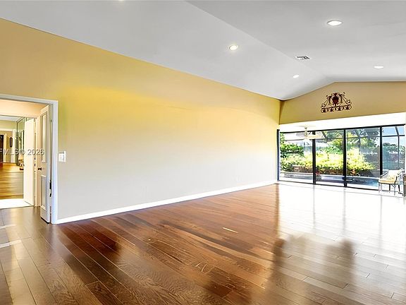 4th image of 10858 White Aspen Ln