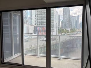 19 Bathurst St E #707, Toronto, ON M5V 0N2