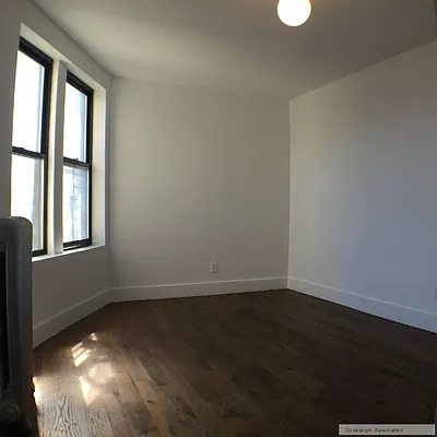 Rented by Sovereign Associates | media 9