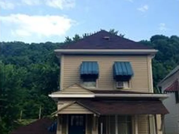 347 Commerce St, Wellsville, OH 43968