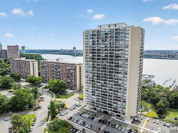 5th image of 6 Horizon Rd APT 602