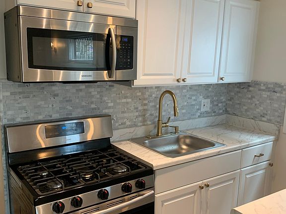 2nd image of 369 Linden Ave APT 1