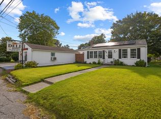 371 Maple St, Killingly, CT 06239