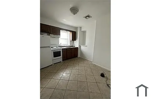 5151 Germantown Ave Photo 1