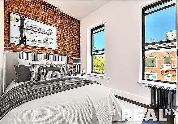 2nd image of 303 Broome St APT 11A