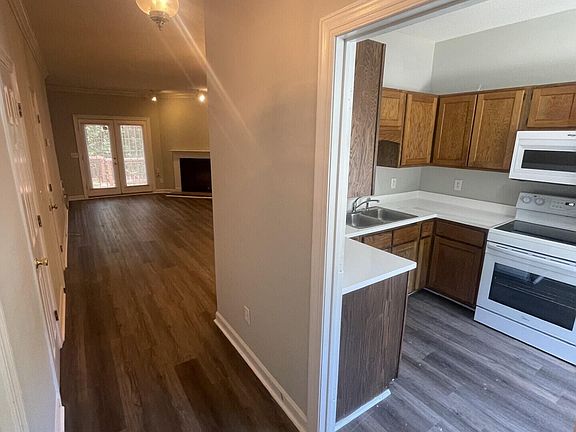 5th image of 6140 Loch Laural Ln