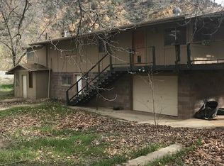 32 N Main St, Gunlock, UT 84733