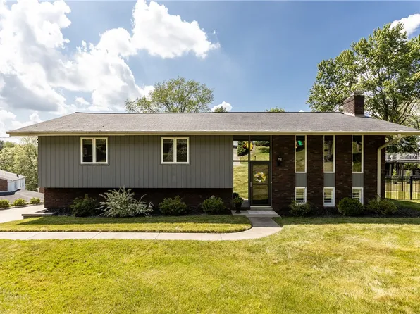 124 Windgate Dr, Wexford, PA 15090