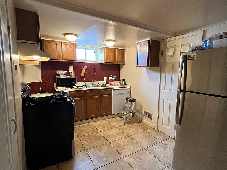 4910 Glassmanor Dr #BASEMENT — Photo 8