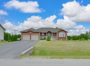 16 Oneill Cir, Springwater, ON L0L2K0