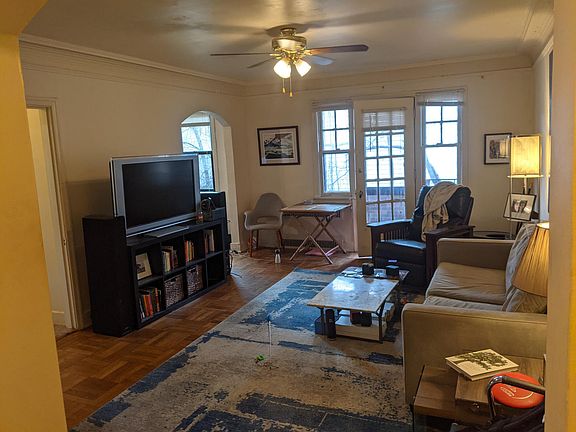 4th image of 740 S Negley Ave APT 203