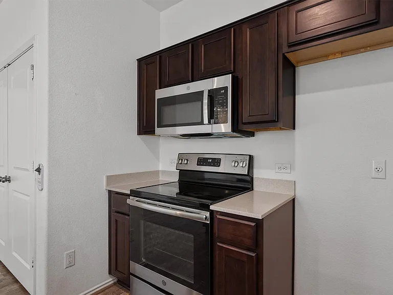 791 Circle Way — Photo 16