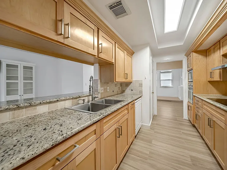 10732 Briar Forest Dr #37 — Photo 6