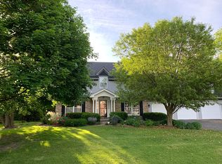 219 Jamestowne Rd, Dundee, IL 60118