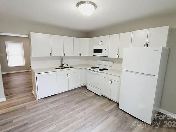 4th image of 310 W Catawba Ave