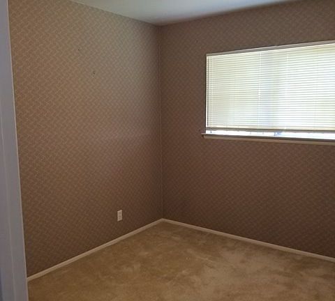 4th image of 123 Meadow Path Dr