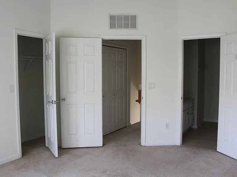 8139 Summerside Cir — Photo 11