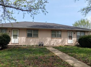 3113 Cambridge St, Saint Joseph, MO 64506