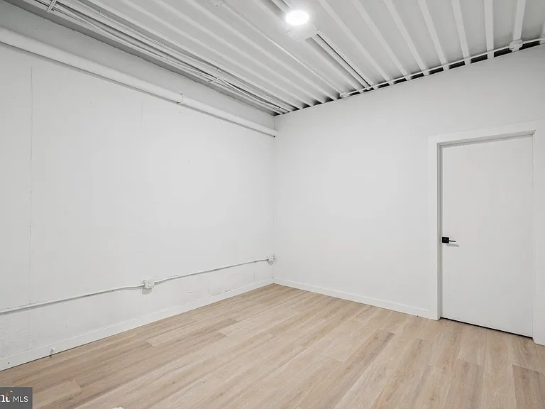 1116 N Bodine St #C — Photo 20