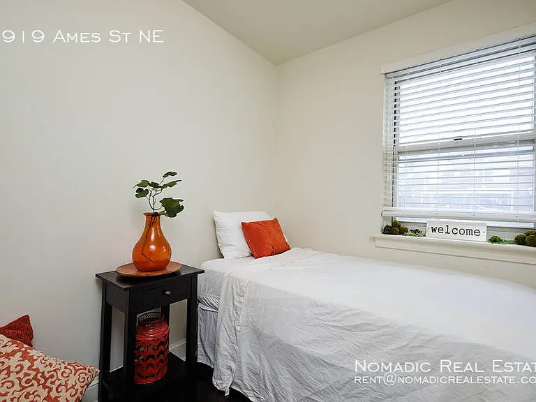 3919 Ames St NE — Photo 21