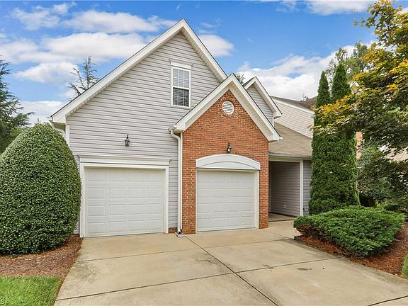 2nd image of 309 Misty Waters Ln