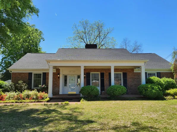 105 Finch Street, Clinton, NC 28328