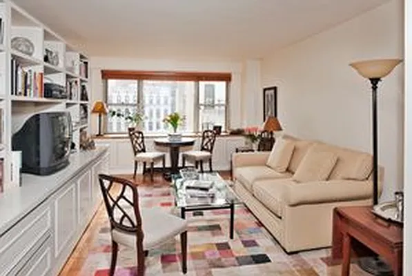 Sold by Douglas Elliman | media 17